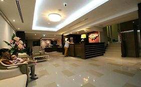 Leelawadee Modern Resort Huaykwang - ลีลาวดี ห้วยขวาง